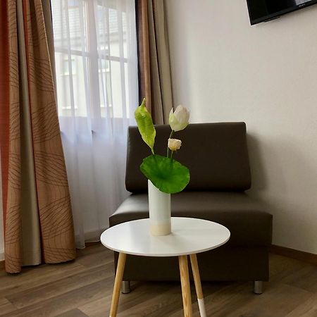 A Lotus Hotel Бёблинген Экстерьер фото